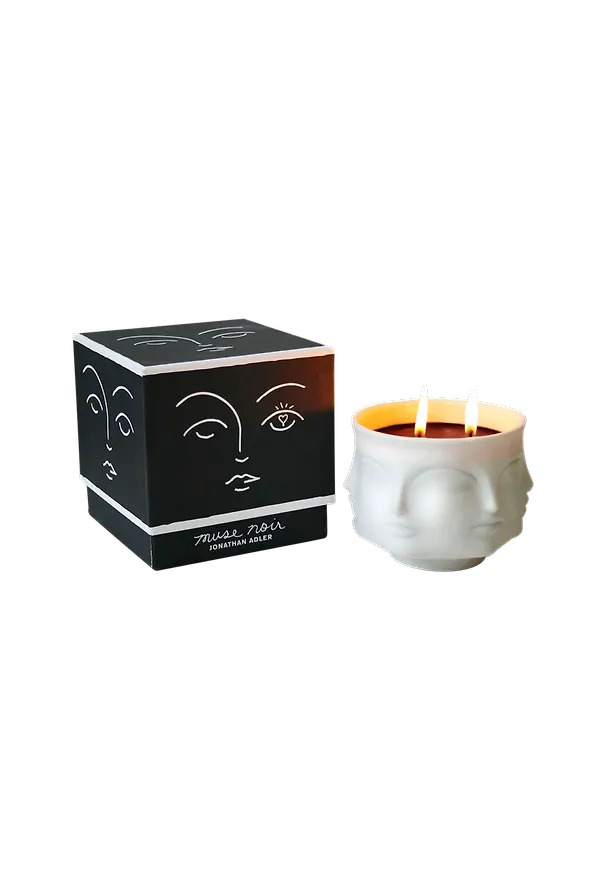 Ikonisk vit kruka 2025 från Jonathan Adler.