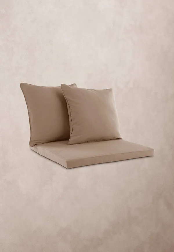 Exklusiv beige möbel i bomull från Jotex.