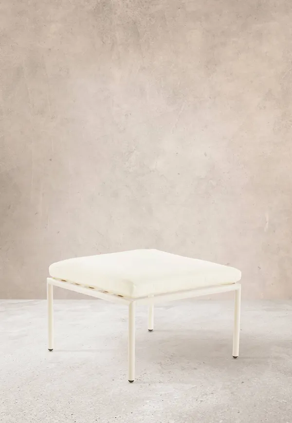 Jättefin loungebord 2025 från Jotex.