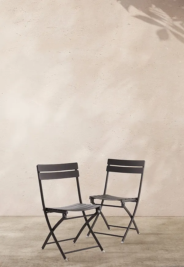 Cool möbel i svart från Jotex.