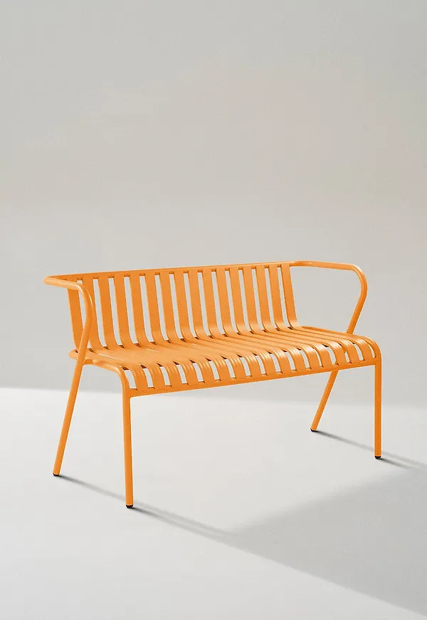 Härlig soffa i aluminium från Jotex.