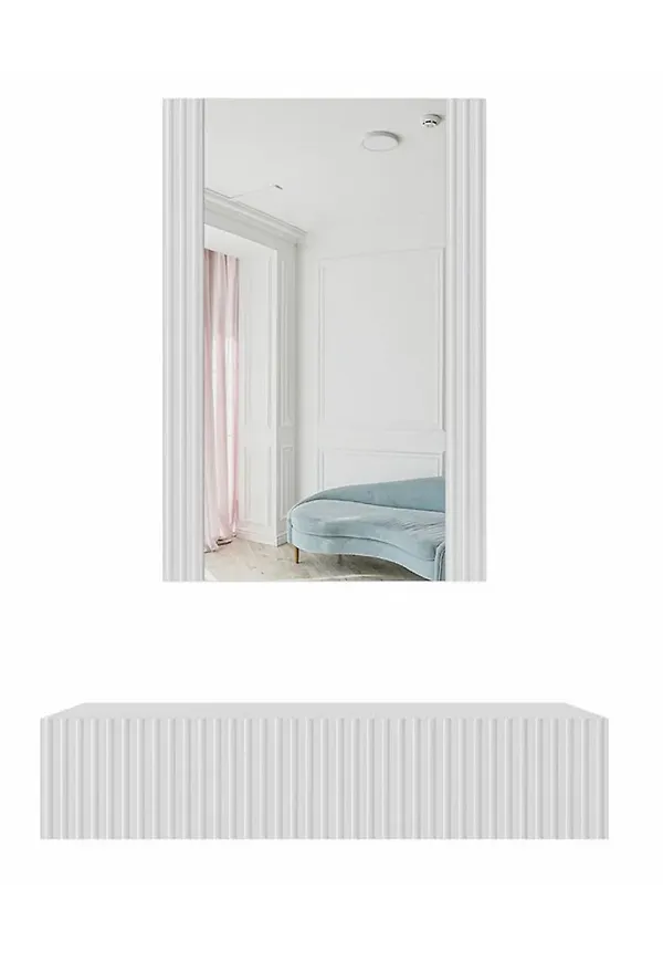 Elegant bord som passar bra vid många olika tillfällen.