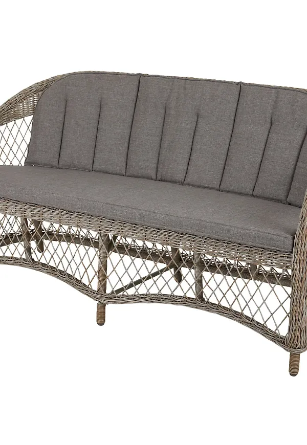 Skön karmstol 2025 från Brafab.