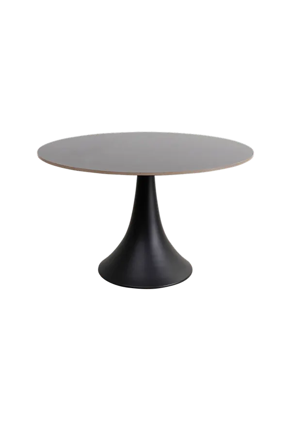 Stilriktig svart matbord i aluminium från KARE Design.