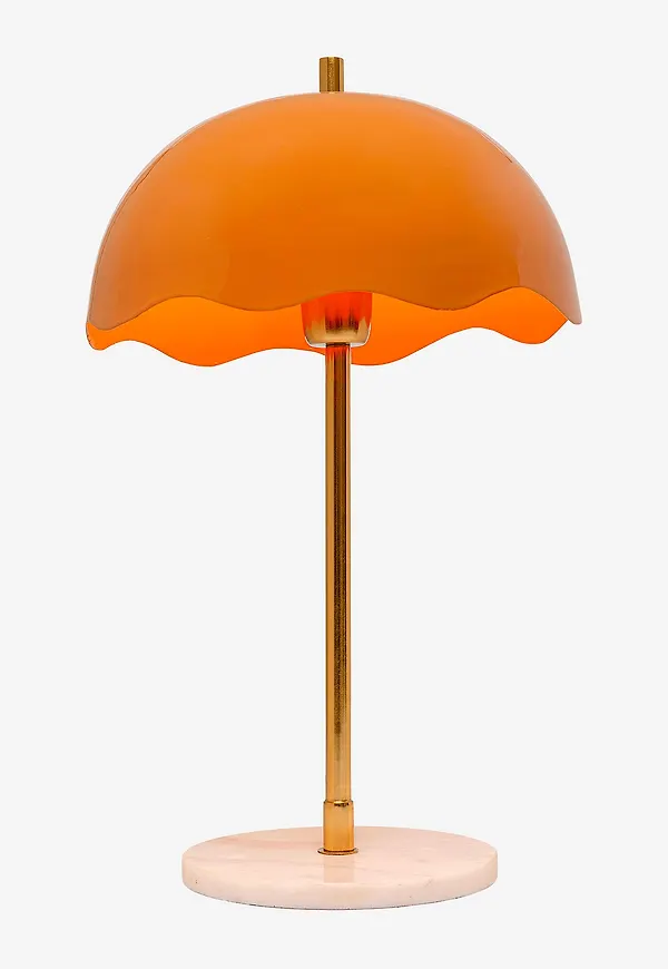 Jättefin lampa i oranget från KARE Design.