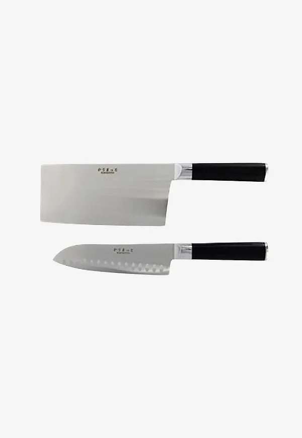 Superfin santokukniv i svart från Karimatto.