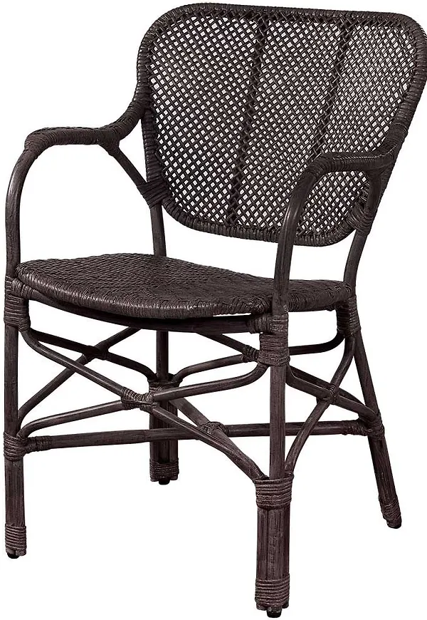 Söt karmstol 2025 från Artwood.