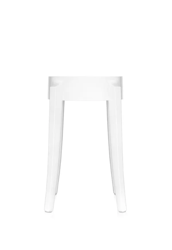Vit Kartell-sittpall i skön modell.