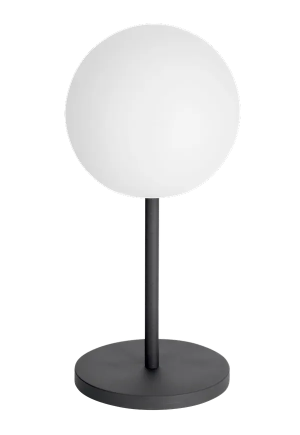 Exklusiv Lampa som passar bra vid många olika tillfällen.