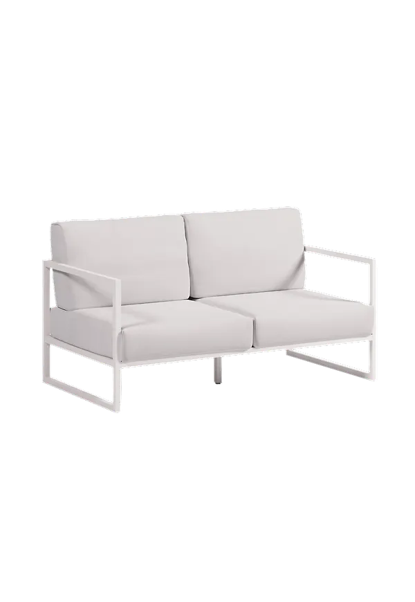 Stilren aluminiumsoffa i vitt från Kave Home.