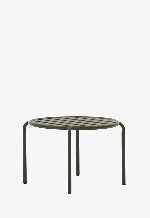 Grön Kave Home-aluminiummöbel i superfin modell.