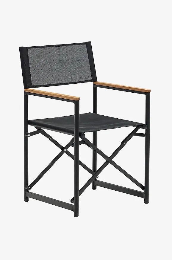 Snygg regissörsstol i teak från Kave Home.