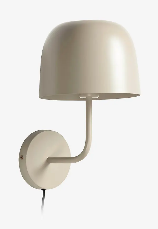 Brun Kave Home-vägglampa i fantastiskt fin modell.