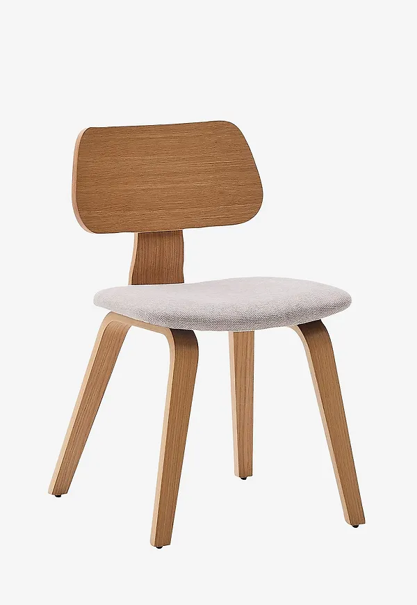 Skön brun stol 2026 från Kave Home.