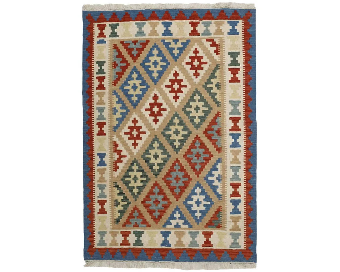 Snygg Matta som passar bra vid många olika tillfällen.