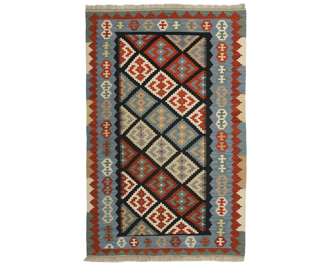 Riktigt snygg Matta som passar bra vid många olika tillfällen.