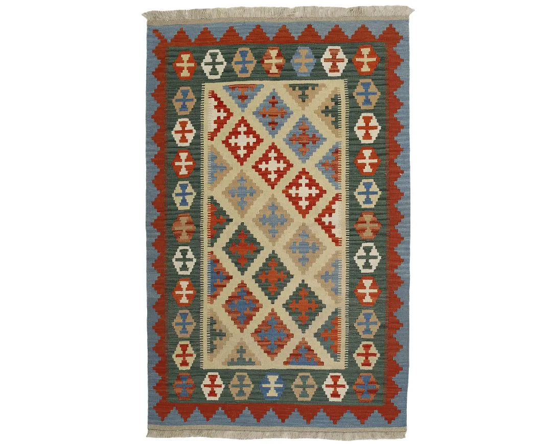 Flerfärgad ullmatta som passar perfekt till våren 2025!