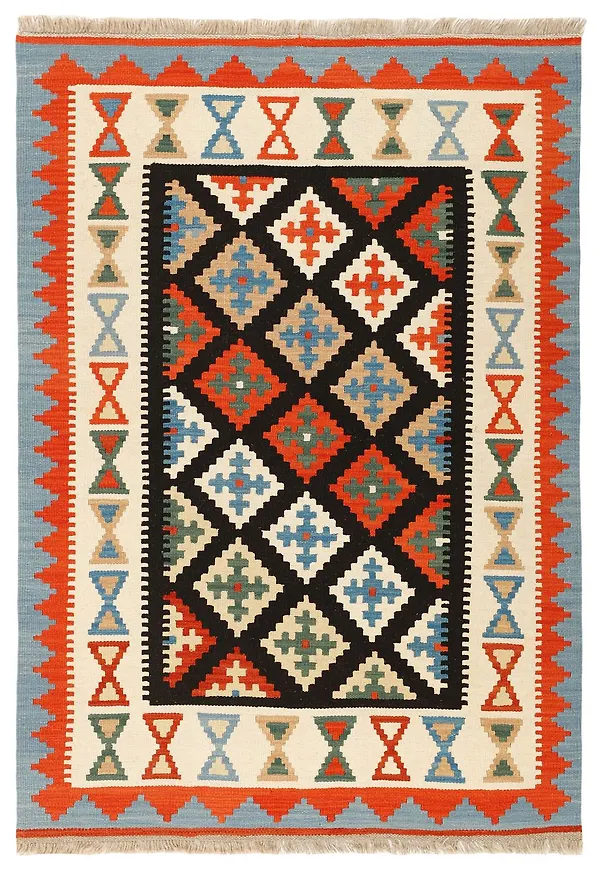 Flerfärgad matta som passar perfekt till våren 2025!