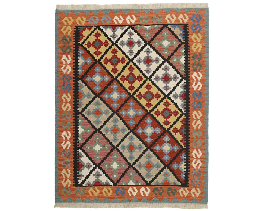 Flerfärgad ullmatta som passar perfekt till våren 2025!