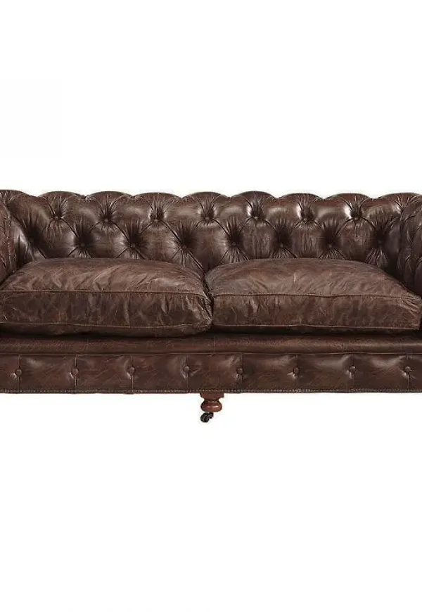 Stilren lädersoffa 2025 från Artwood.