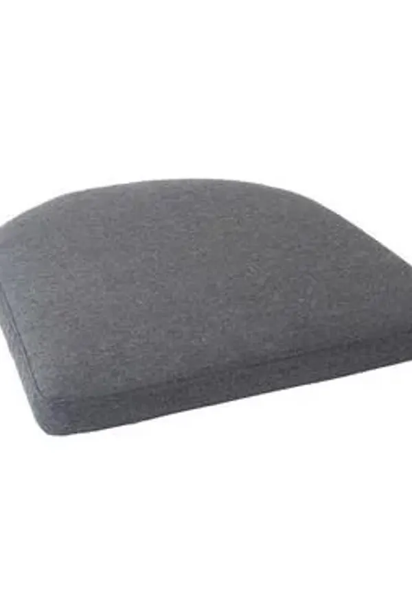 Smickrande utemöbel 2025 från Cane-Line.