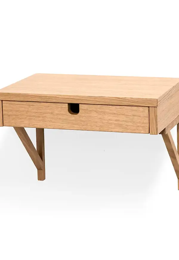 Torkelson förvaringsmöbel i ek som passar perfekt till sommaren 2025!