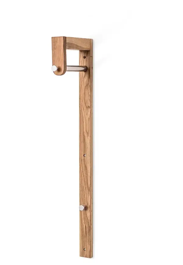 Klassisk förvaringsmöbel i ek 2025 från Torkelson.