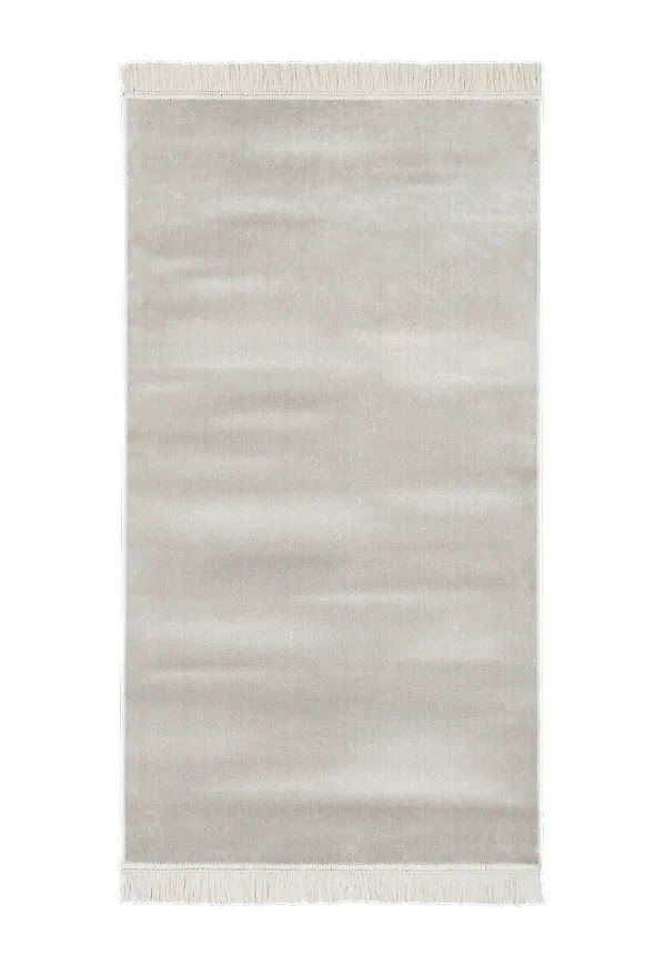 Supersnygg km home matta i silver färg gjord i viskos.