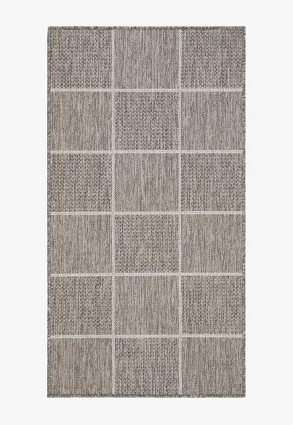 Otroligt fin Matta som passar bra vid många olika tillfällen.