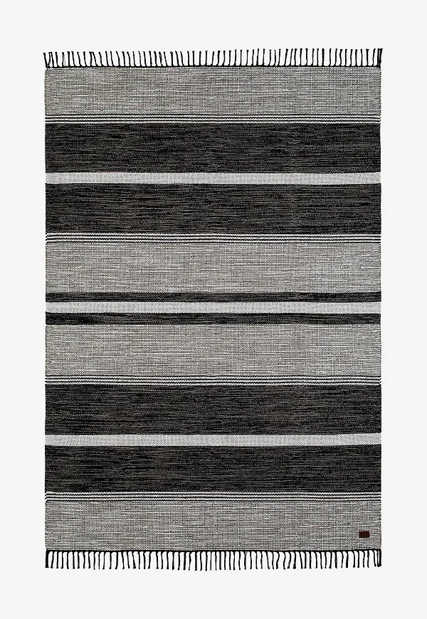 Modern hallmatta i svart från KM Home.