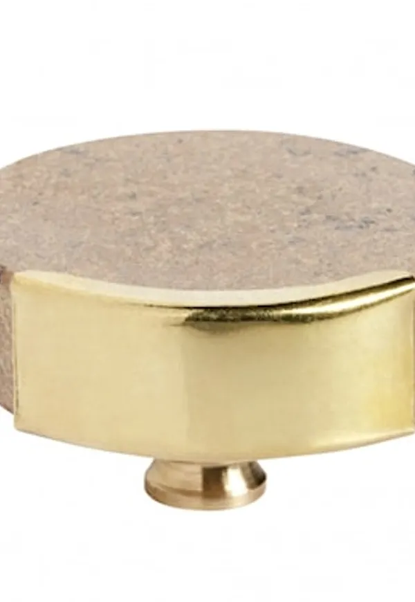 Stilren beige möbel 2025 från Nordal.