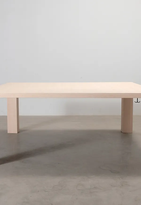 Fantastiskt fin bord som passar bra vid många olika tillfällen.