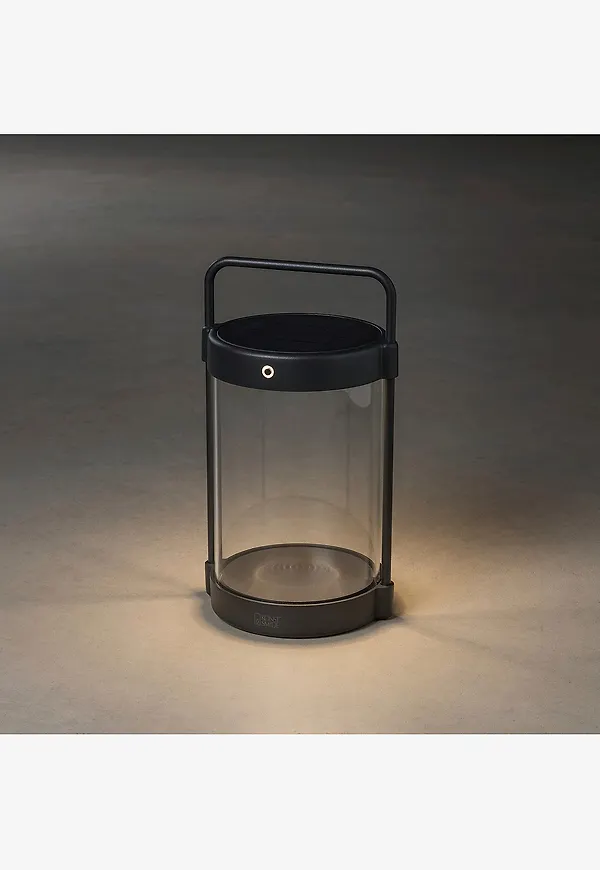 Otroligt fin svart lampa 2026 från Konstsmide.
