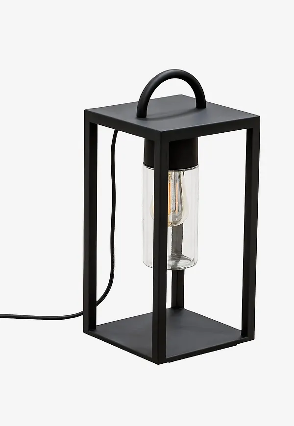 Svart Konstsmide-lampa i mysig modell.