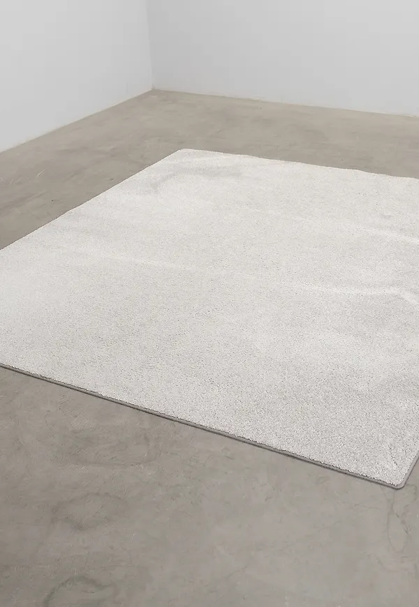 Grå matta som passar perfekt till våren 2026!