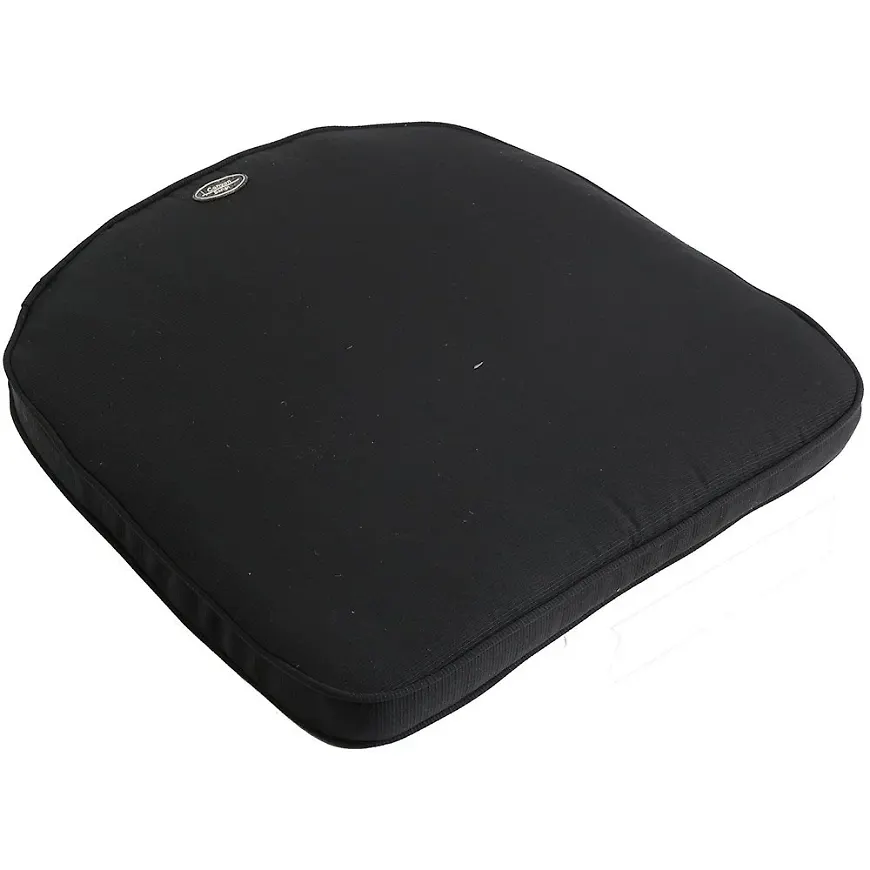 Söt svart fåtölj 2025 från Fritab.