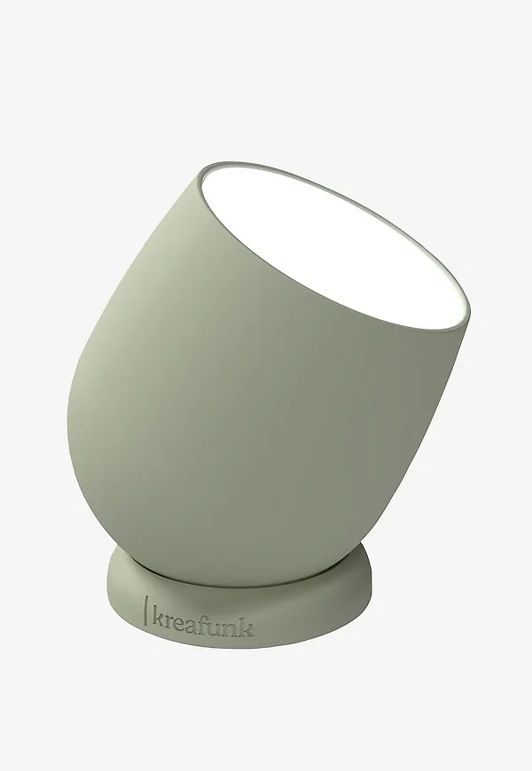 Grön Kreafunk-lampa i jättesnygg modell.