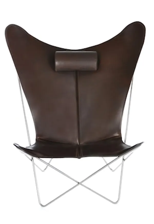 Stilren brun fåtölj i läder från OX DENMARQ.