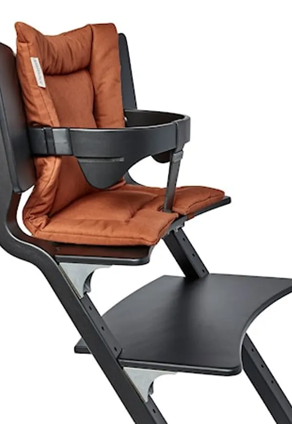 Riktigt fin bomullsmöbel i oranget från Leander.