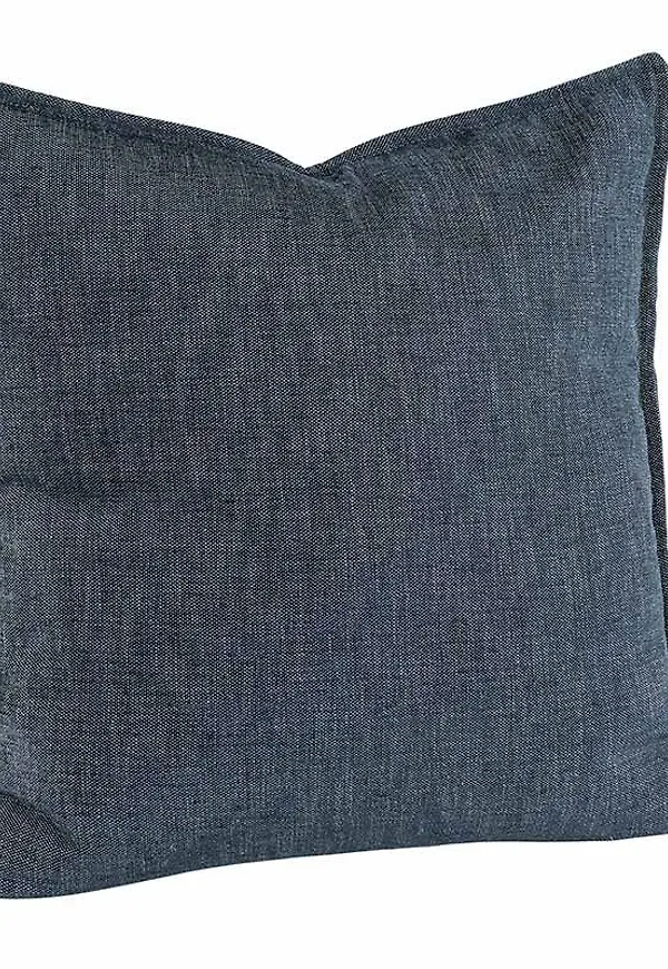 Fantastiskt fin Möbel som passar bra vid många olika tillfällen.