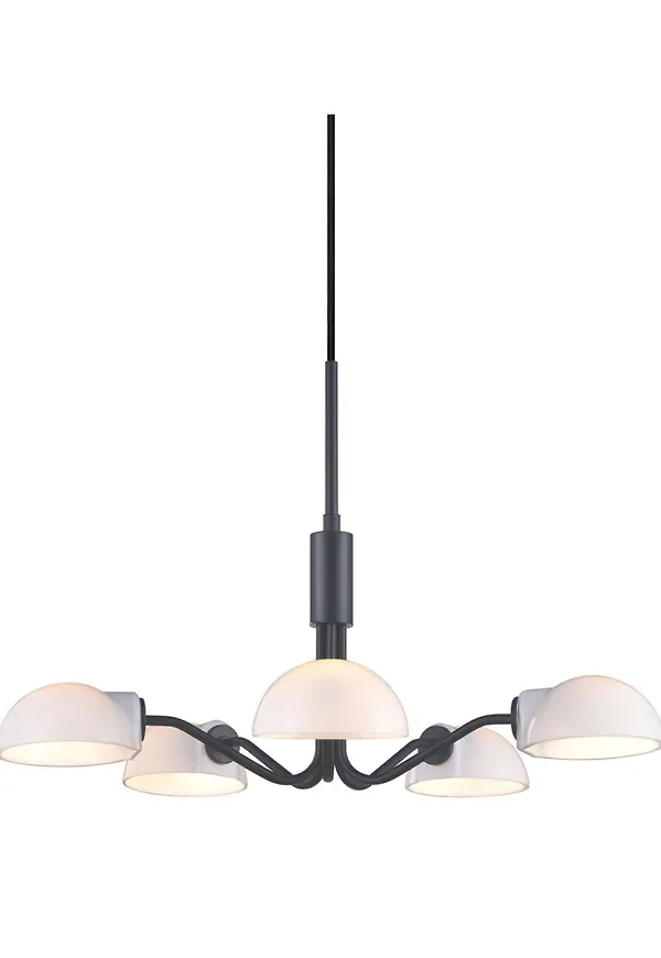 Snygg taklampa 2025 från Halo Design.