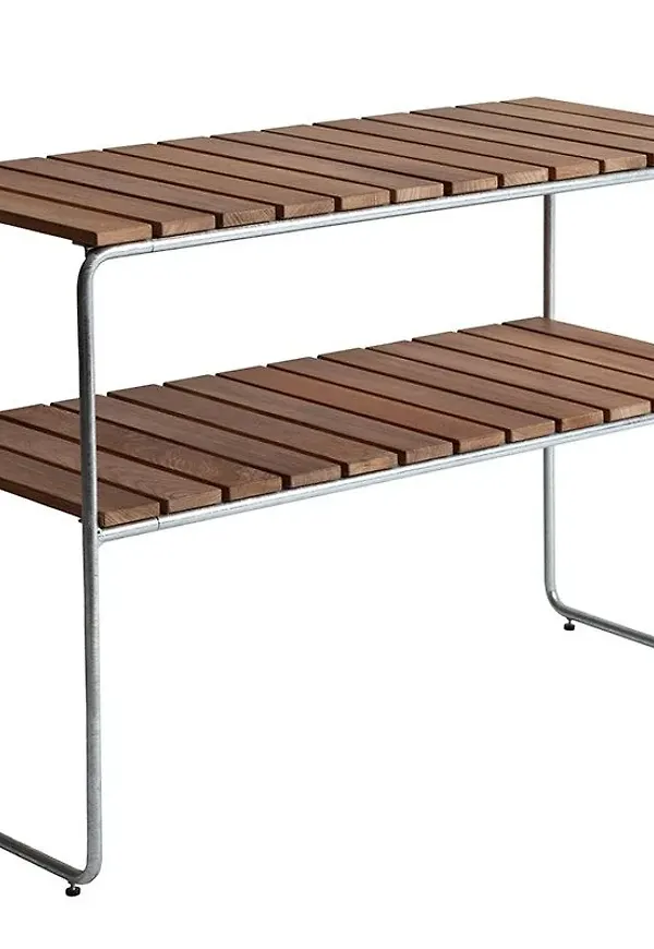 Jättefin teakbord 2025 från Grythyttan Stålmöbler.