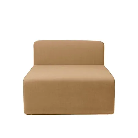 Beige Broste Copenhagen-fåtölj i söt modell.