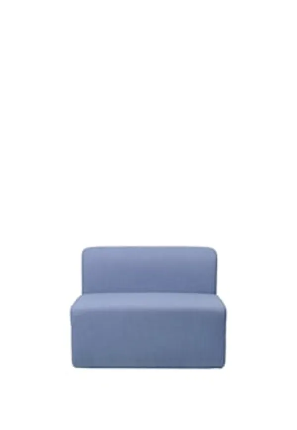 Skön soffa i blått från Broste Copenhagen.