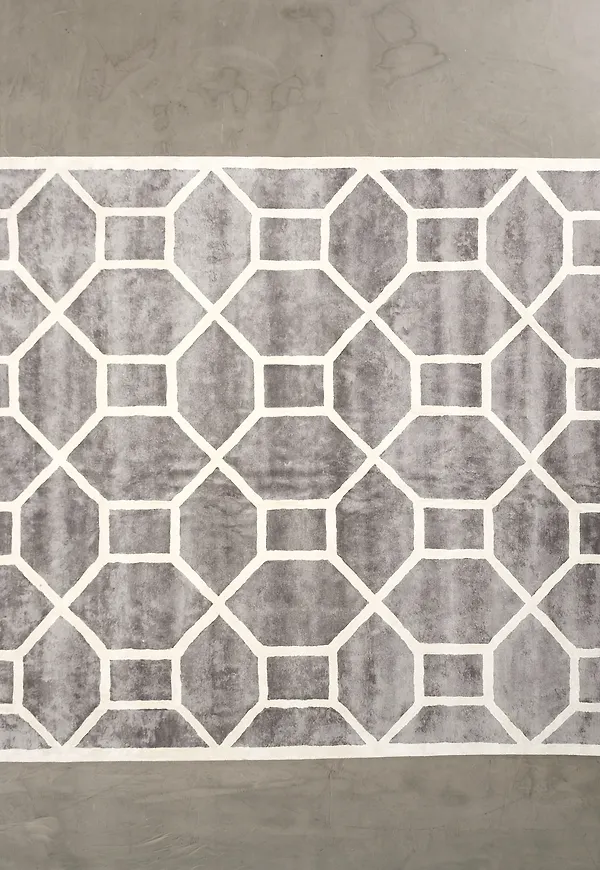 Cool matta i grått från Layered.