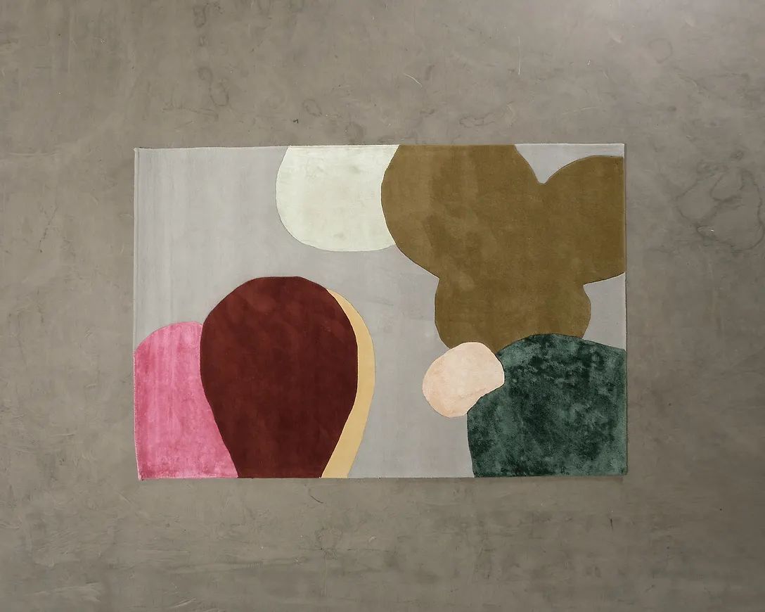 Fin flerfärgad ullmatta 2025 från Layered.