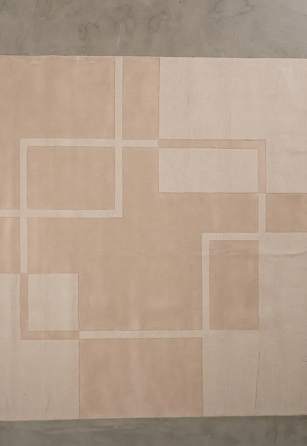 Jättefin matta i beiget från Layered.