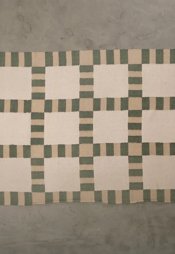 Vacker jutematta i bomull från Layered.