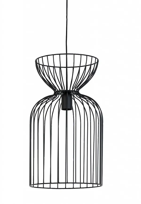 Jättesnygg avlastningsbord 2025 från Light & Living.