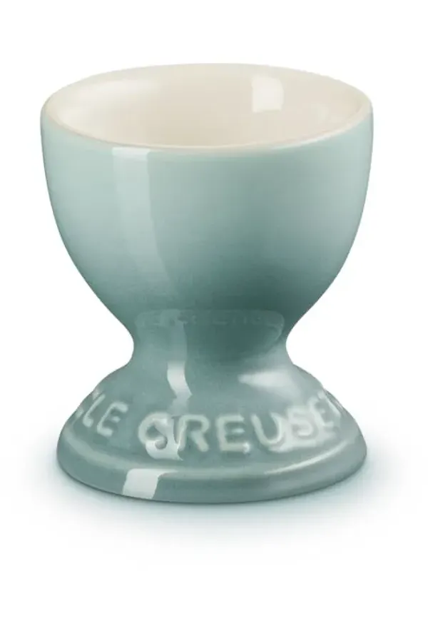 Komfortabel äggkopp 2026 från Le Creuset.